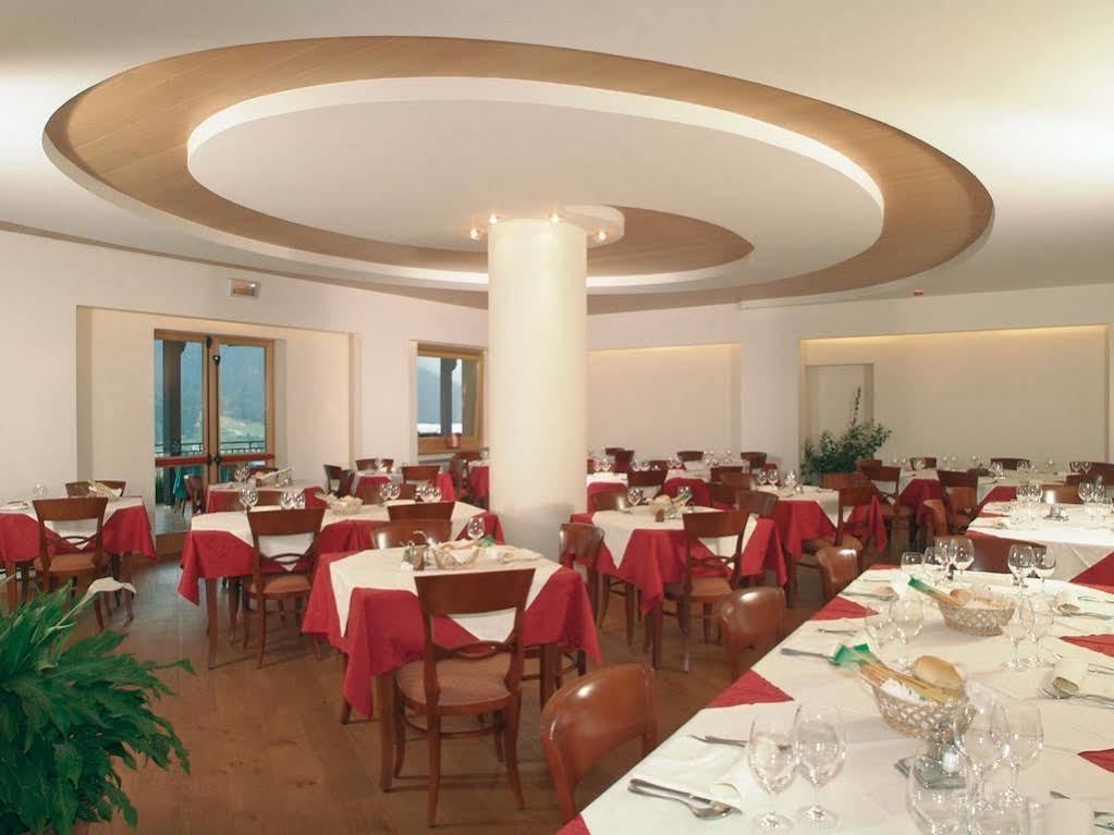 Hotel Bellavista Ravascletto Eksteriør bilde