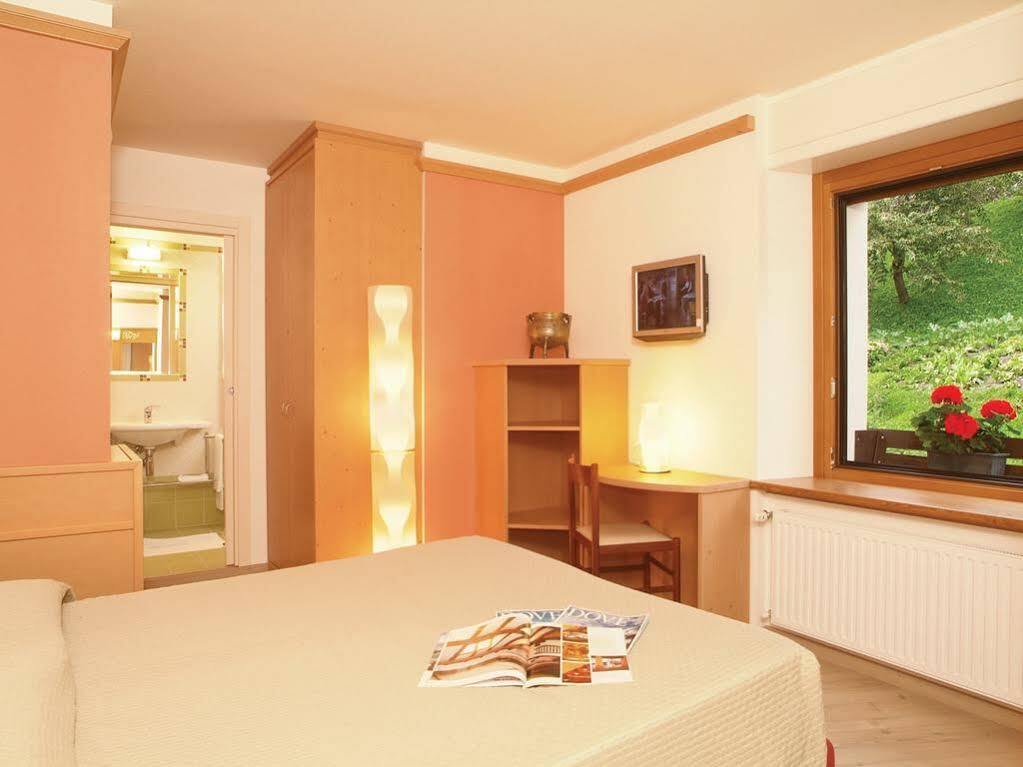 Hotel Bellavista Ravascletto Eksteriør bilde